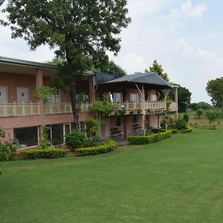 Aravali Hill View Estate Vila Gurgaon Exterior foto