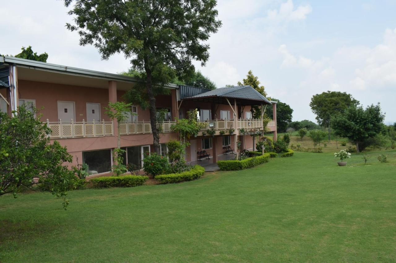 Aravali Hill View Estate Vila Gurgaon Exterior foto