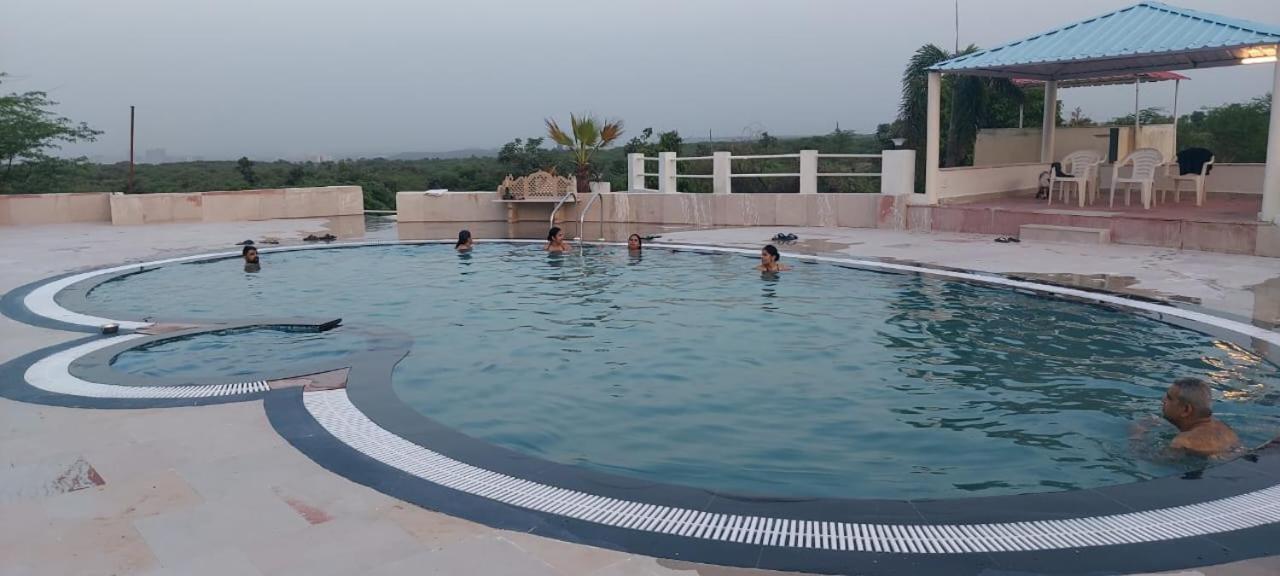Aravali Hill View Estate Vila Gurgaon Exterior foto